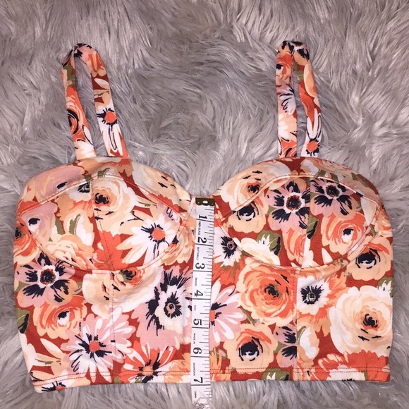 Floral crop top (4) - Picture 3 of 6